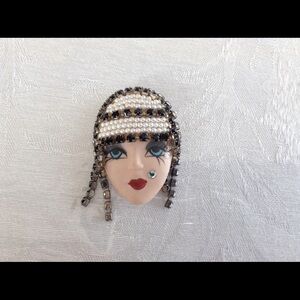 Porcelain faces by Elvira and Jackie​